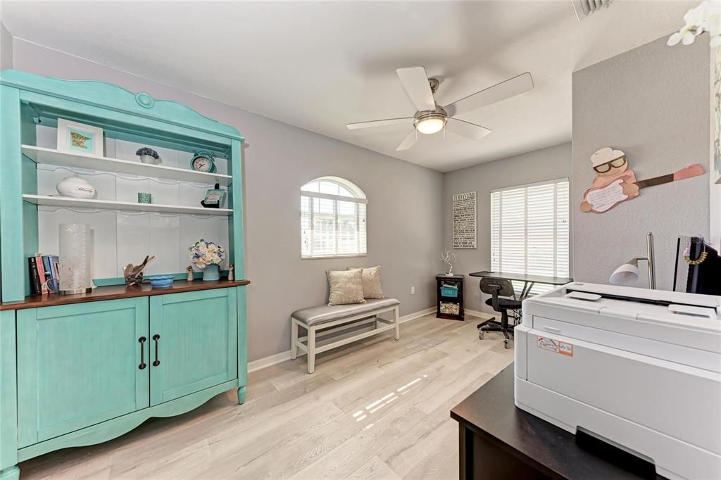 For Sale: $950,000 (4 beds, 3 baths, 2358 Square Feet)