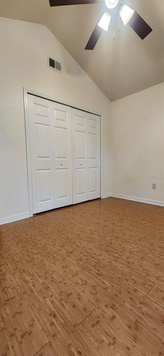 For Rent: $1,900 (3 beds, 3 baths, 1337 Square Feet)