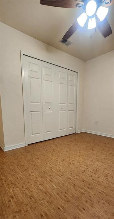 For Rent: $1,900 (3 beds, 3 baths, 1337 Square Feet)