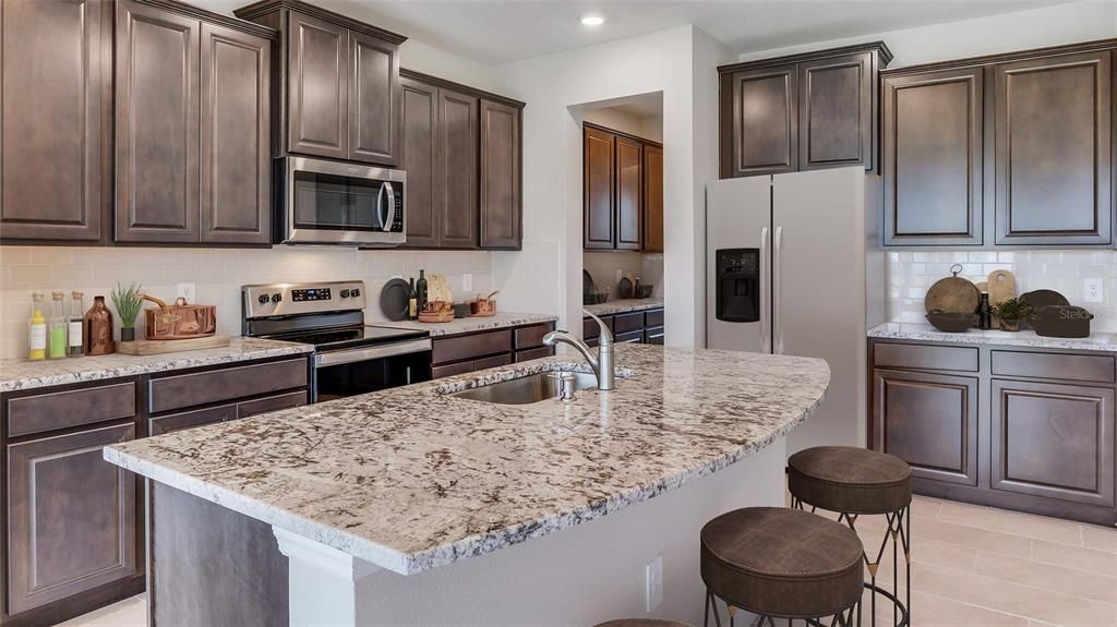 Active With Contract: $480,590 (4 beds, 3 baths, 3313 Square Feet)