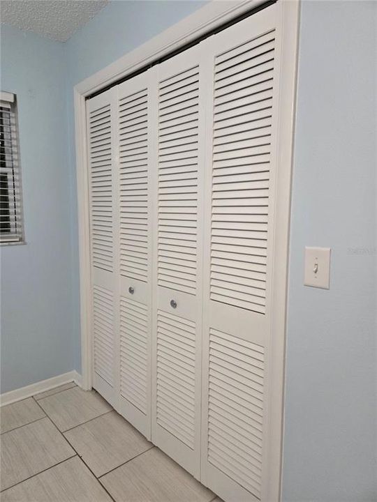 For Sale: $137,000 (1 beds, 1 baths, 645 Square Feet)