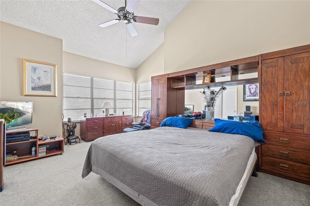 For Sale: $399,000 (3 beds, 2 baths, 2153 Square Feet)