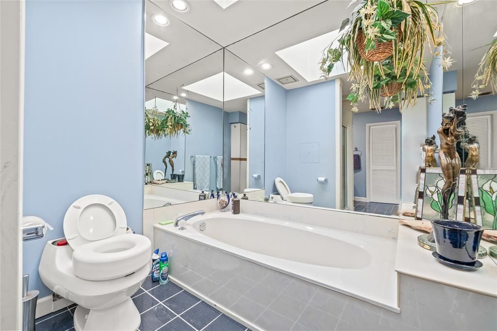 For Sale: $399,000 (3 beds, 2 baths, 2153 Square Feet)