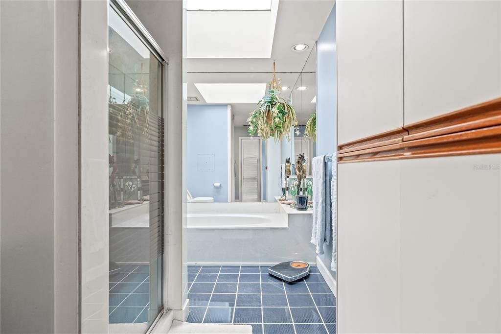 For Sale: $399,000 (3 beds, 2 baths, 2153 Square Feet)