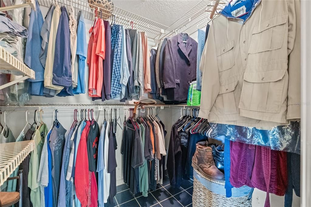 For Sale: $399,000 (3 beds, 2 baths, 2153 Square Feet)