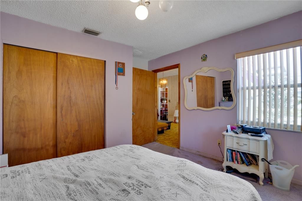 For Sale: $699,995 (3 beds, 2 baths, 2552 Square Feet)