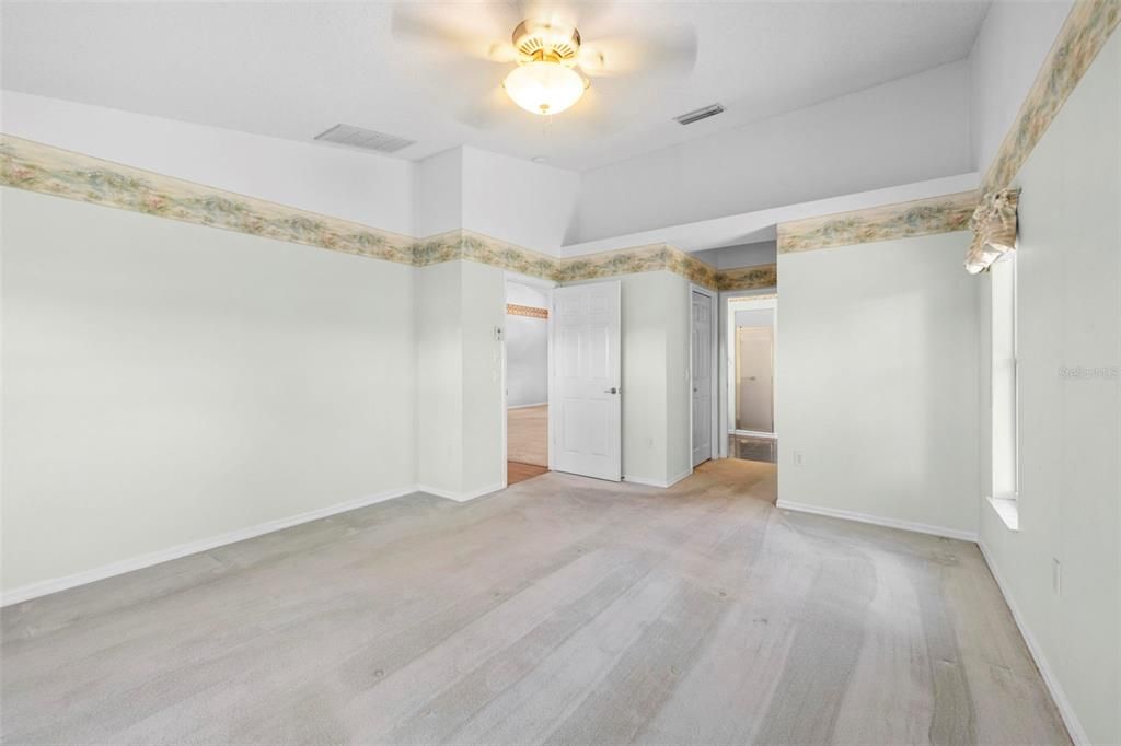 На продажу: $289,999 (3 спален, 2 ванн, 2119 Квадратных фут)