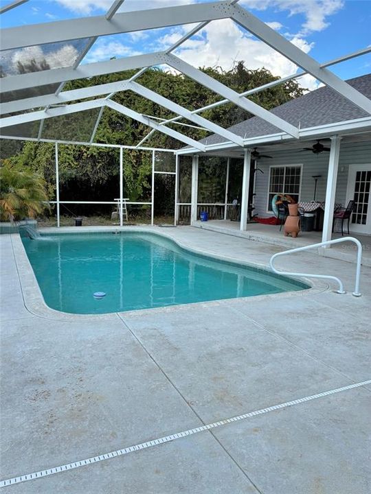 En Venta: $419,900 (3 camas, 2 baños, 2529 Pies cuadrados)