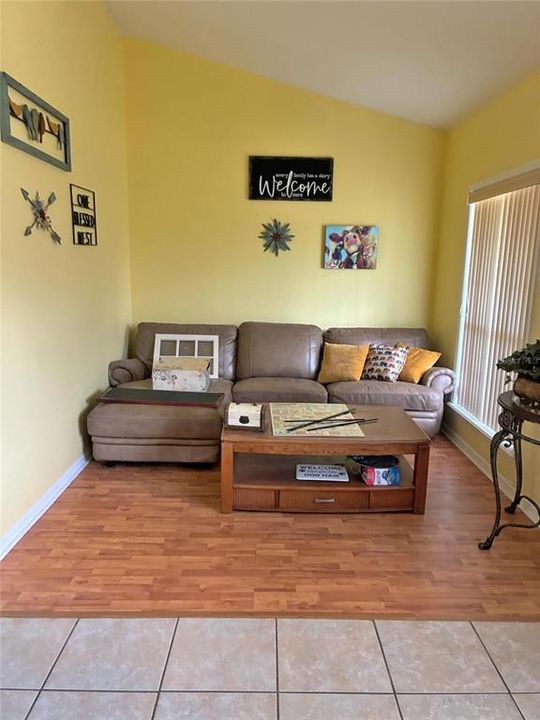 En Venta: $419,900 (3 camas, 2 baños, 2529 Pies cuadrados)