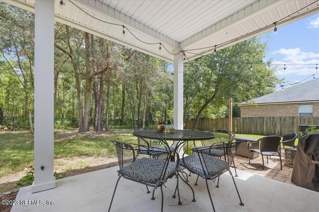 待售: $425,000 (4 贝兹, 2 浴室, 2080 平方英尺)