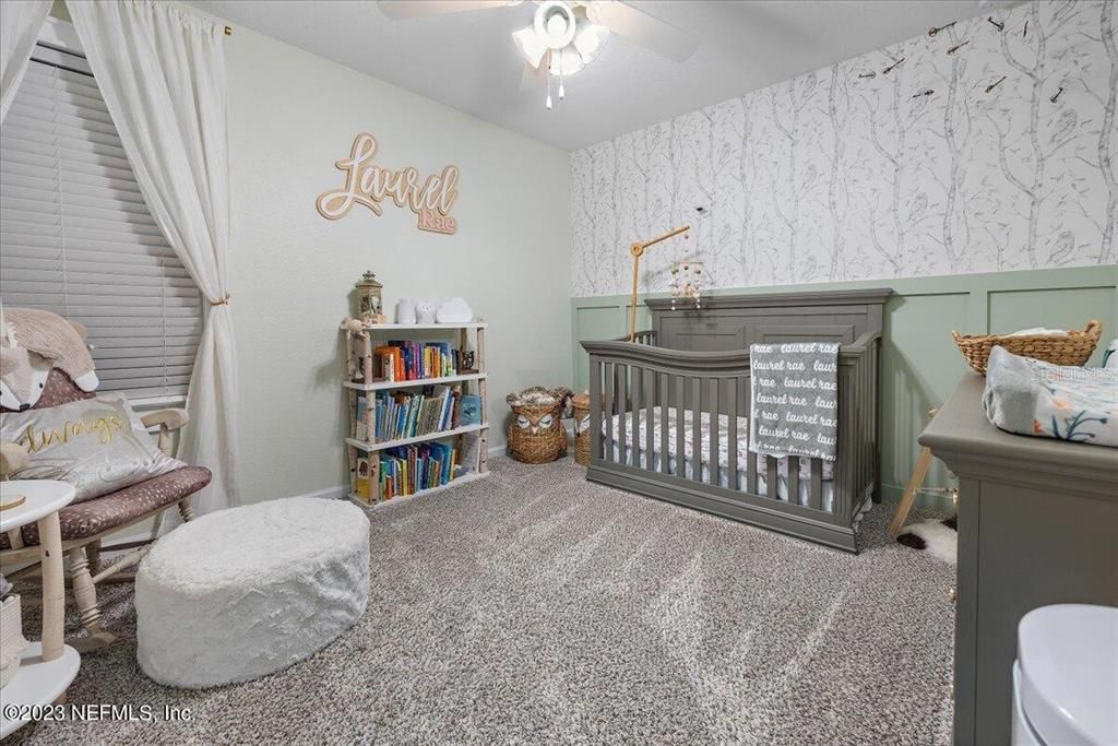 待售: $425,000 (4 贝兹, 2 浴室, 2080 平方英尺)