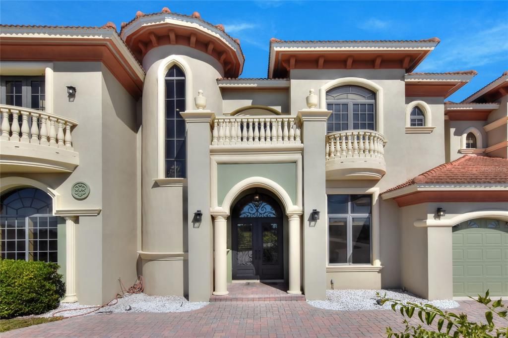 For Sale: $3,500,000 (5 beds, 5 baths, 6271 Square Feet)
