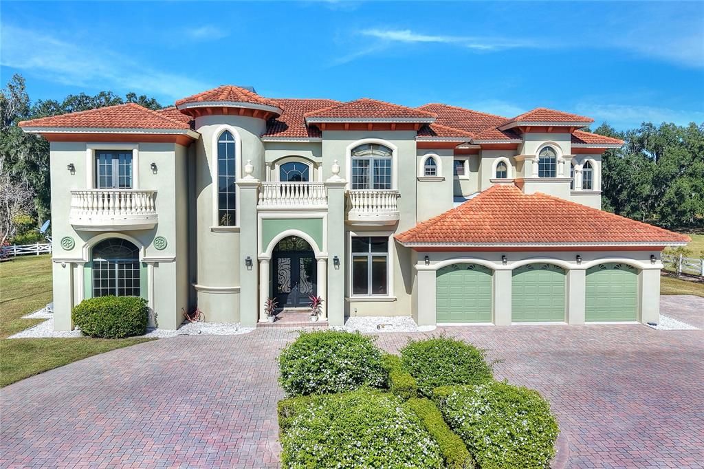 For Sale: $3,500,000 (5 beds, 5 baths, 6271 Square Feet)