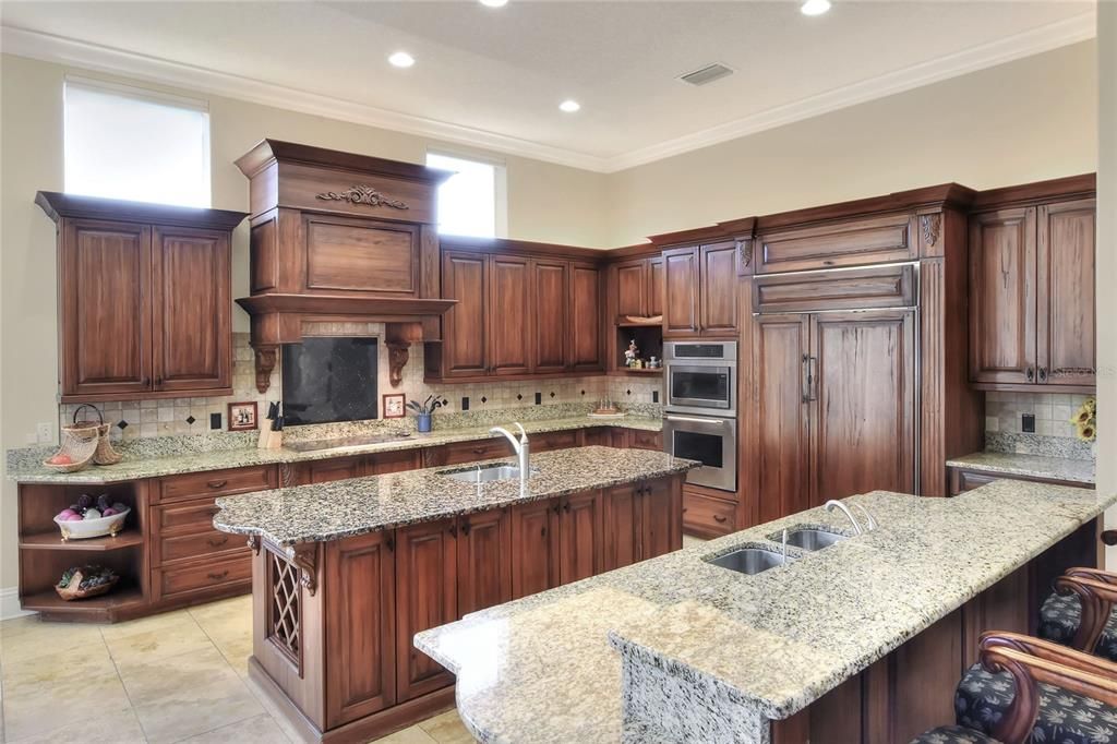 For Sale: $3,500,000 (5 beds, 5 baths, 6271 Square Feet)