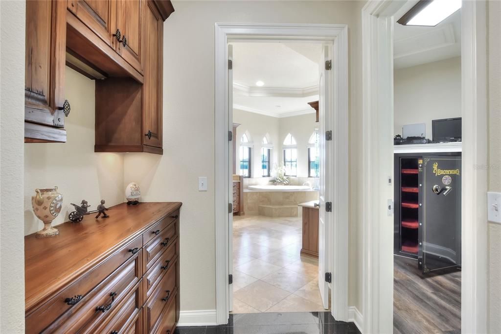 For Sale: $3,500,000 (5 beds, 5 baths, 6271 Square Feet)