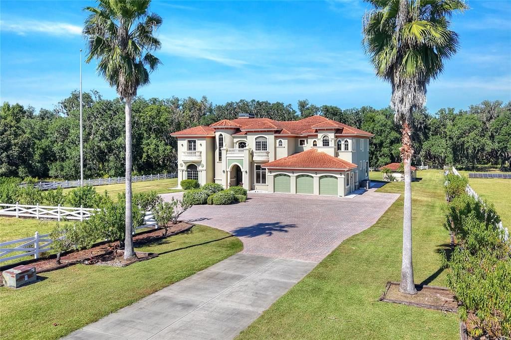 For Sale: $3,500,000 (5 beds, 5 baths, 6271 Square Feet)