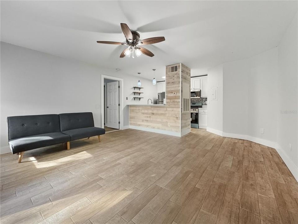 En Venta: $139,000 (2 camas, 2 baños, 956 Pies cuadrados)