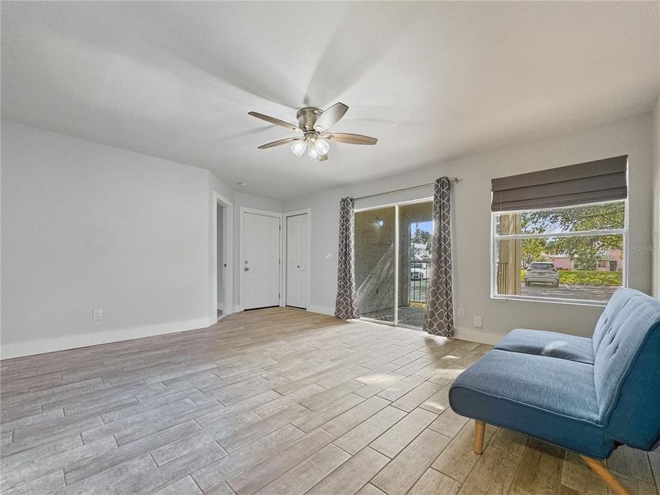 En Venta: $139,000 (2 camas, 2 baños, 956 Pies cuadrados)