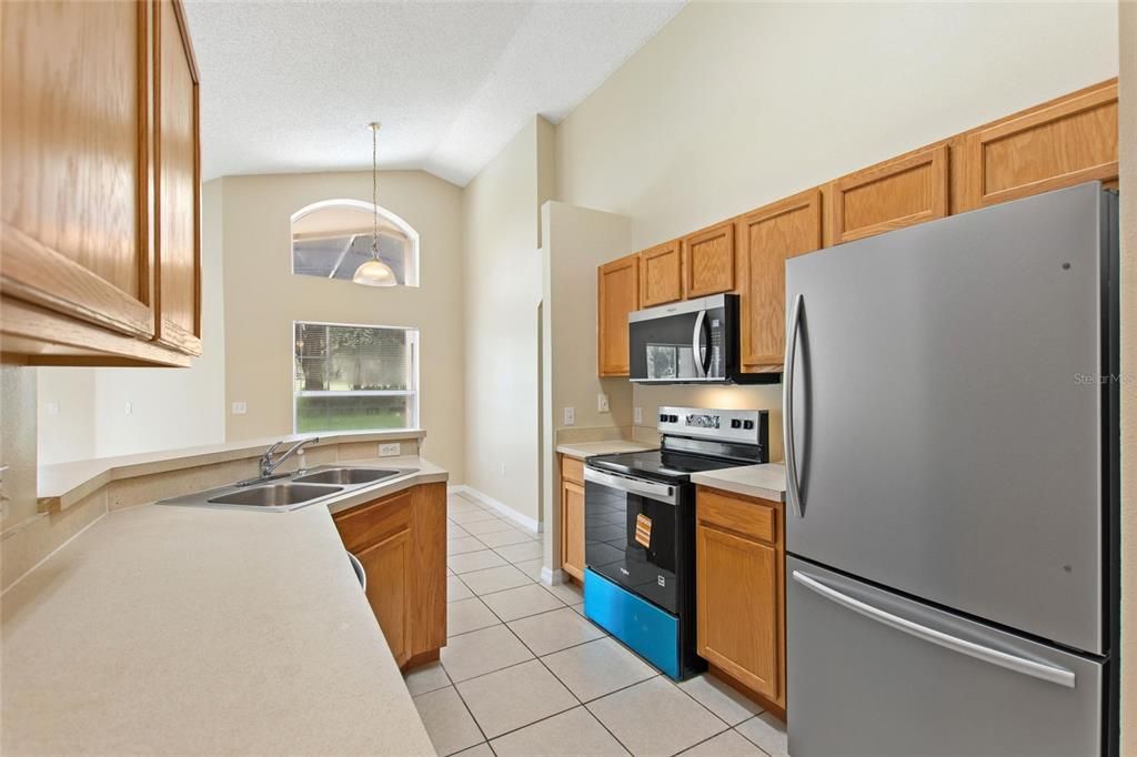 出租: $2,100 (4 贝兹, 2 浴室, 1582 平方英尺)