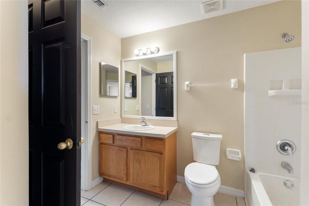 出租: $2,100 (4 贝兹, 2 浴室, 1582 平方英尺)