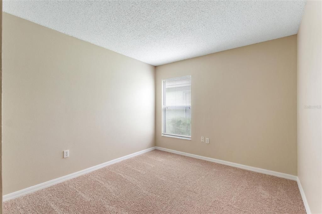 出租: $2,100 (4 贝兹, 2 浴室, 1582 平方英尺)