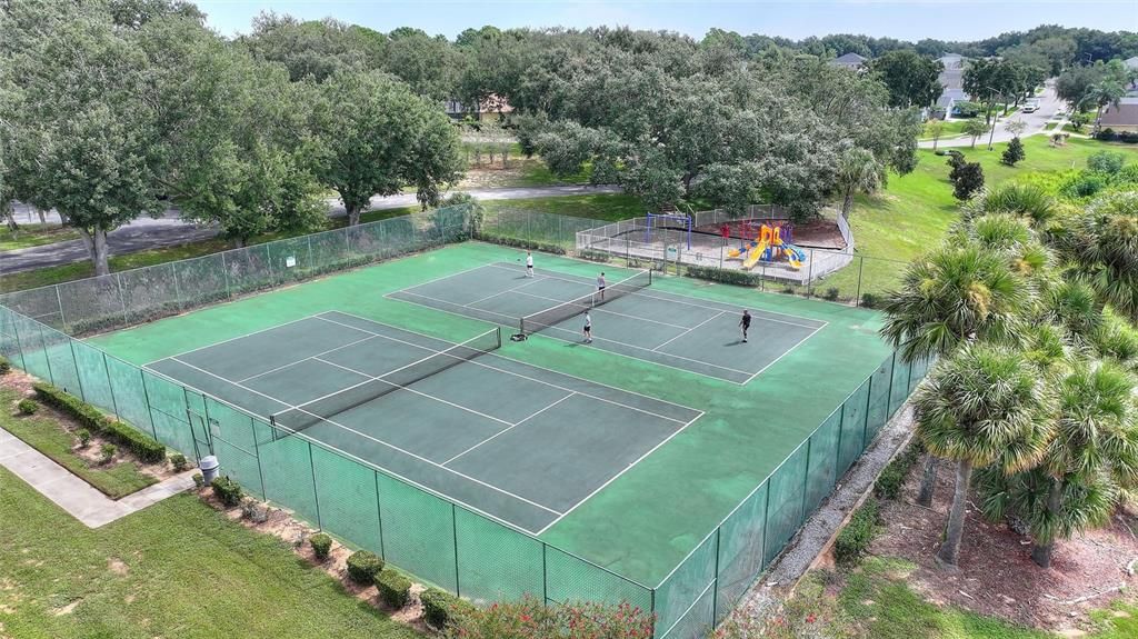 出租: $2,100 (4 贝兹, 2 浴室, 1582 平方英尺)