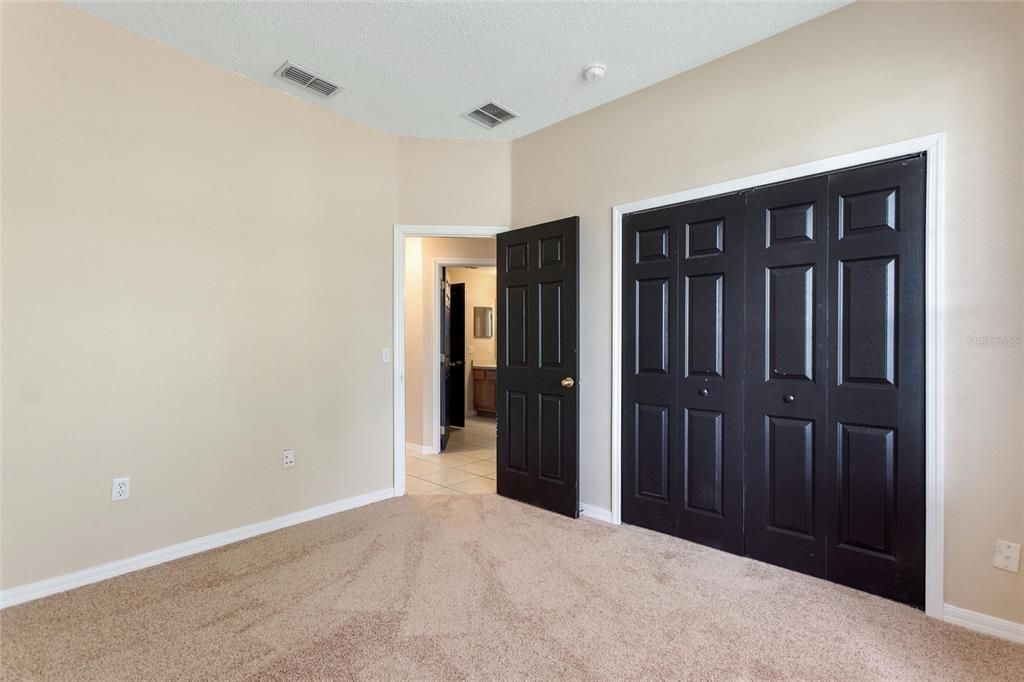 出租: $2,100 (4 贝兹, 2 浴室, 1582 平方英尺)