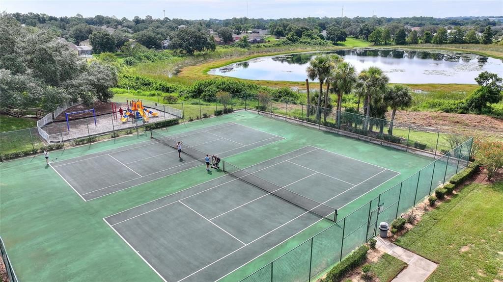 出租: $2,100 (4 贝兹, 2 浴室, 1582 平方英尺)