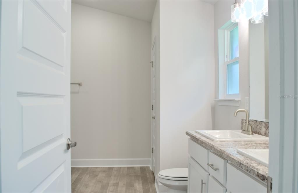 For Sale: $347,800 (4 beds, 2 baths, 1820 Square Feet)