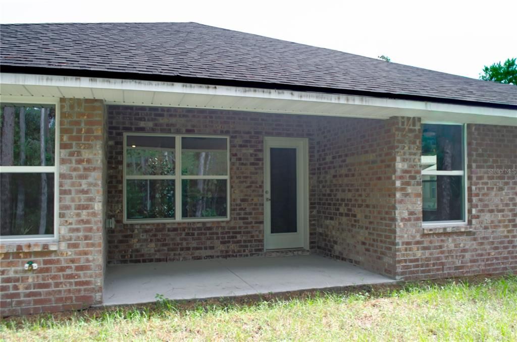 For Sale: $347,800 (4 beds, 2 baths, 1820 Square Feet)