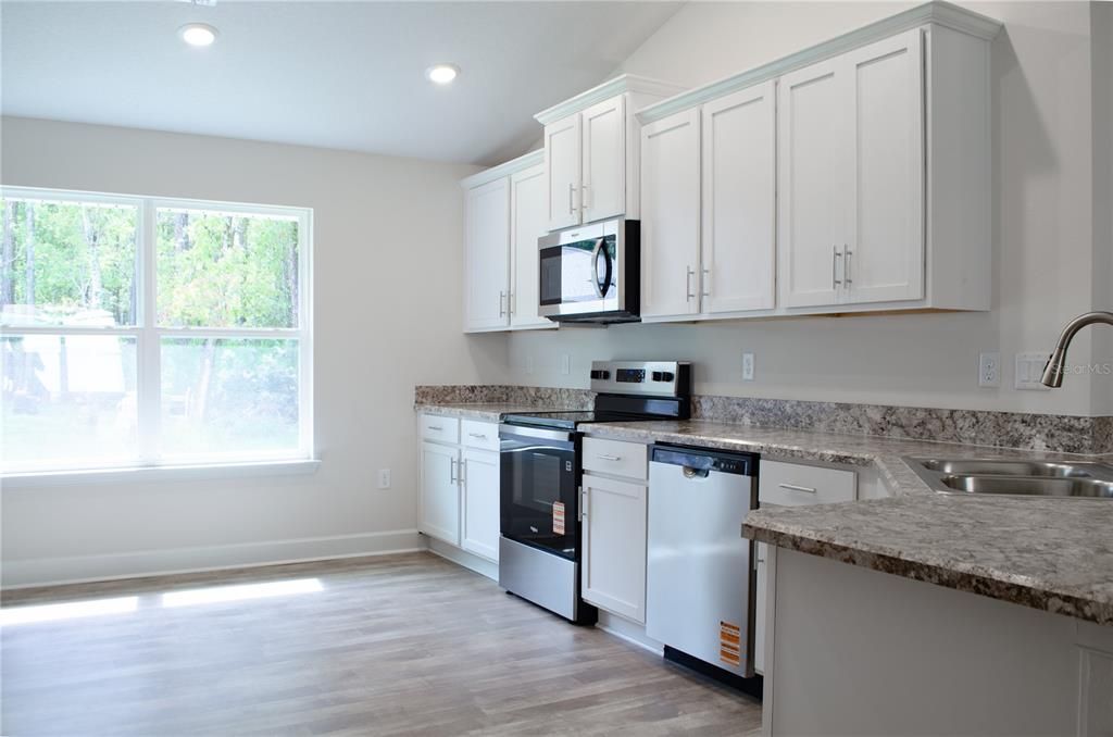 For Sale: $347,800 (4 beds, 2 baths, 1820 Square Feet)