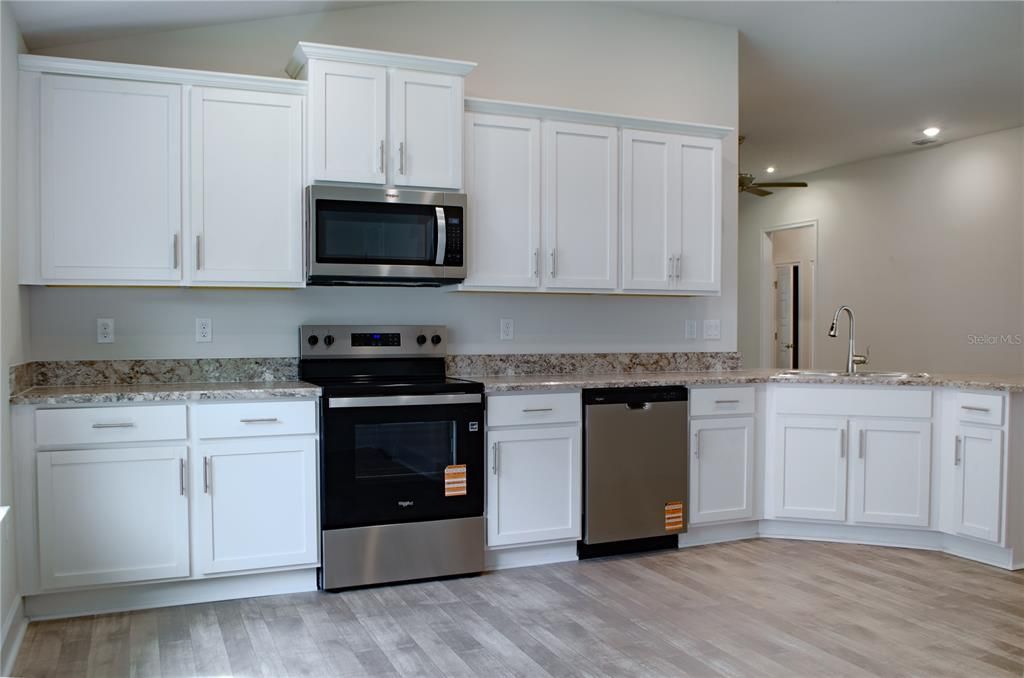 For Sale: $347,800 (4 beds, 2 baths, 1820 Square Feet)