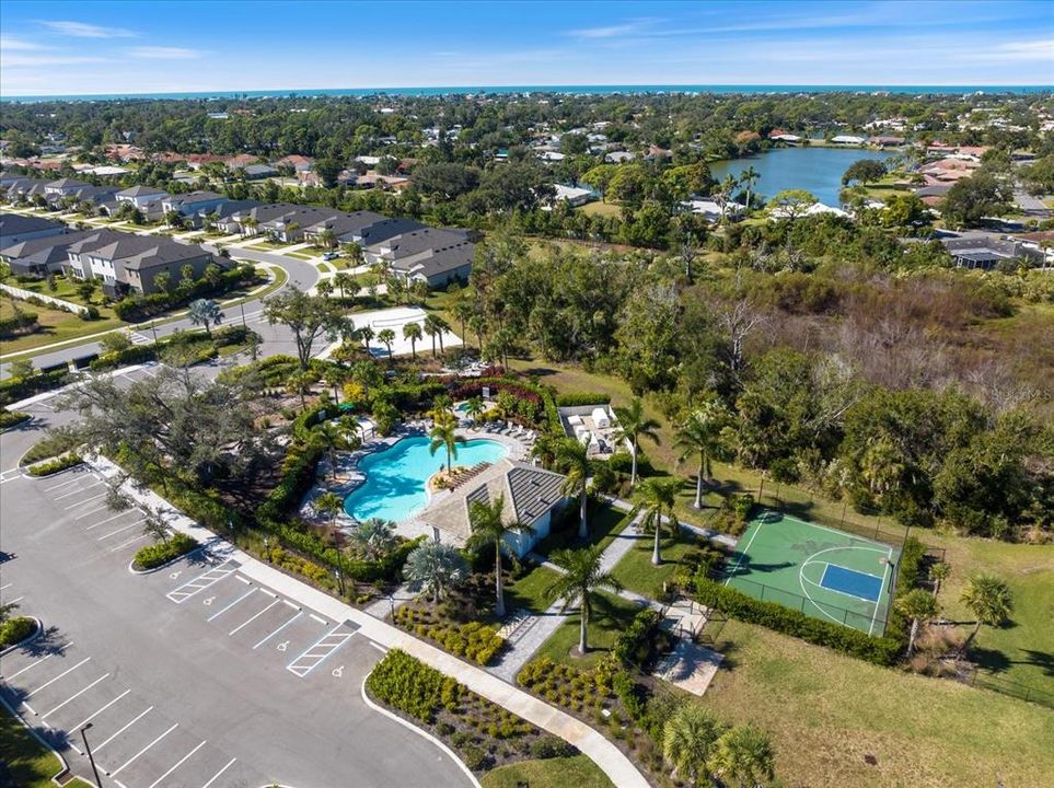 待售: $329,000 (3 贝兹, 2 浴室, 1373 平方英尺)