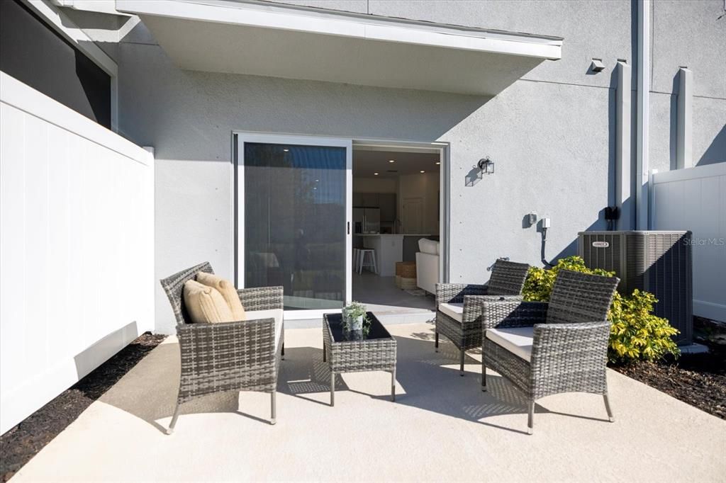 待售: $329,000 (3 贝兹, 2 浴室, 1373 平方英尺)