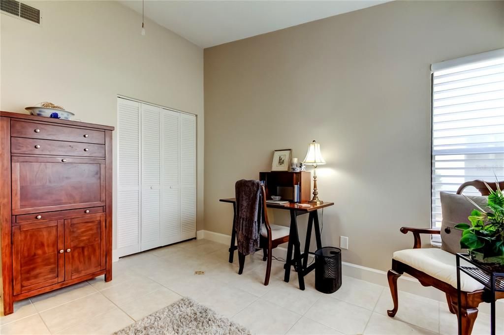 待售: $329,900 (2 贝兹, 2 浴室, 1129 平方英尺)