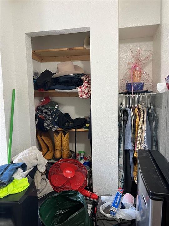 En Venta: $350,000 (4 camas, 0 baños, 1348 Pies cuadrados)