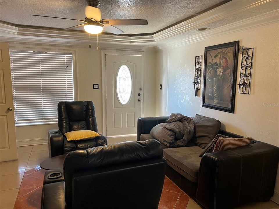 En Venta: $350,000 (4 camas, 0 baños, 1348 Pies cuadrados)