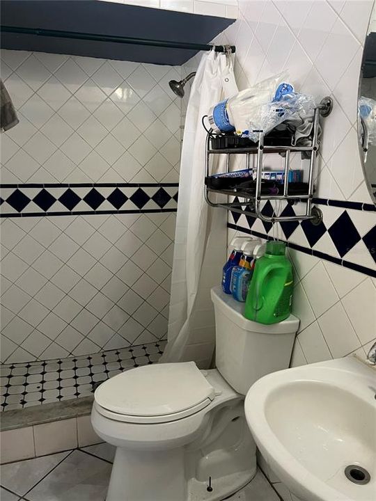 En Venta: $350,000 (4 camas, 0 baños, 1348 Pies cuadrados)