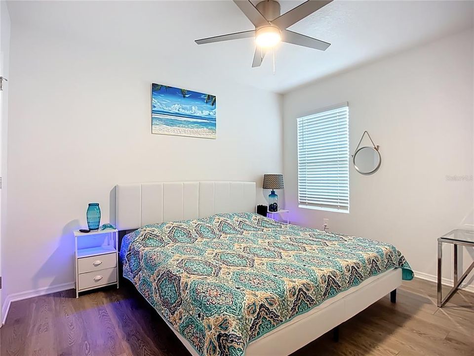 For Sale: $393,000 (4 beds, 2 baths, 1816 Square Feet)