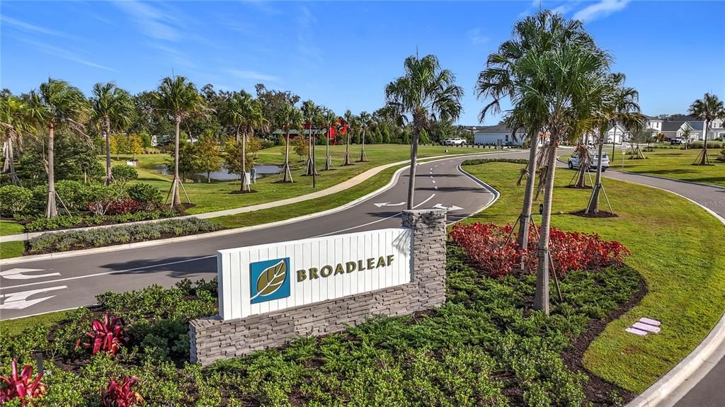 For Sale: $393,000 (4 beds, 2 baths, 1816 Square Feet)