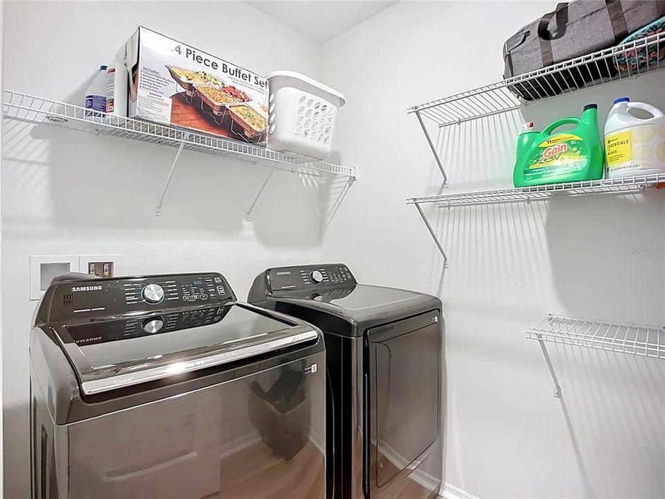 For Sale: $393,000 (4 beds, 2 baths, 1816 Square Feet)