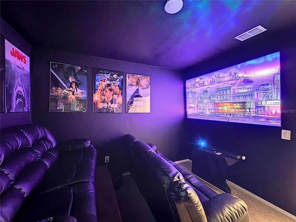 For Sale: $393,000 (4 beds, 2 baths, 1816 Square Feet)