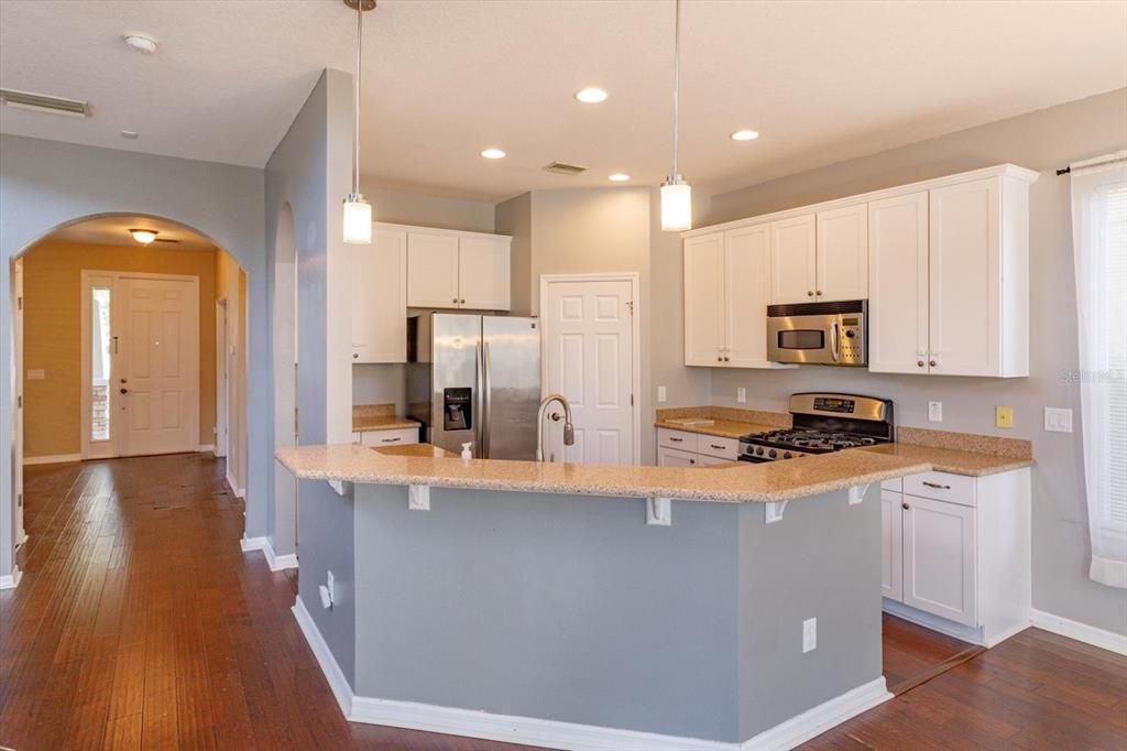 待售: $650,000 (5 贝兹, 3 浴室, 2835 平方英尺)