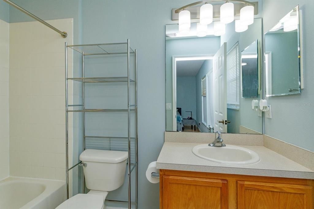 待售: $650,000 (5 贝兹, 3 浴室, 2835 平方英尺)