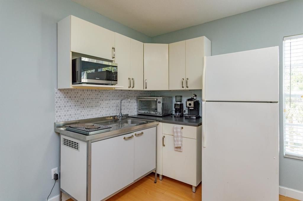 待售: $650,000 (5 贝兹, 3 浴室, 2835 平方英尺)