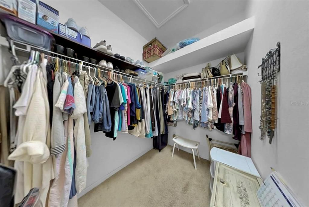 For Sale: $290,000 (3 beds, 2 baths, 1546 Square Feet)