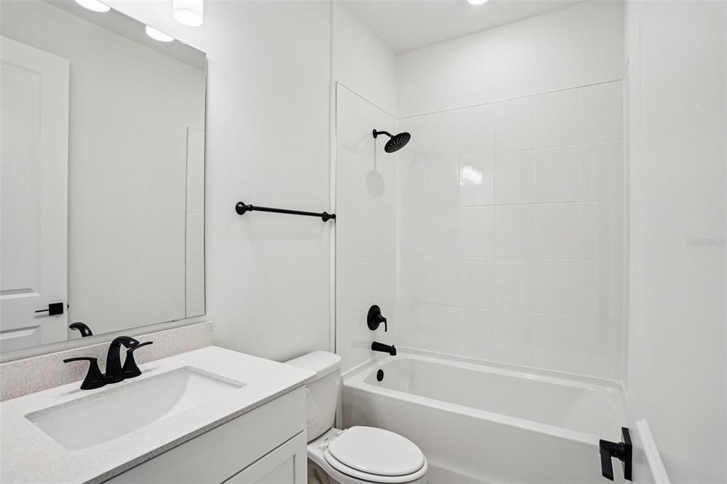 На продажу: $509,760 (4 спален, 3 ванн, 2487 Квадратных фут)