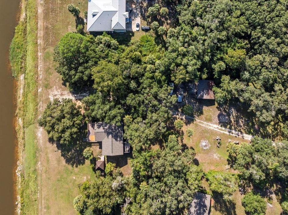 For Sale: $350,000 (2 beds, 2 baths, 1752 Square Feet)