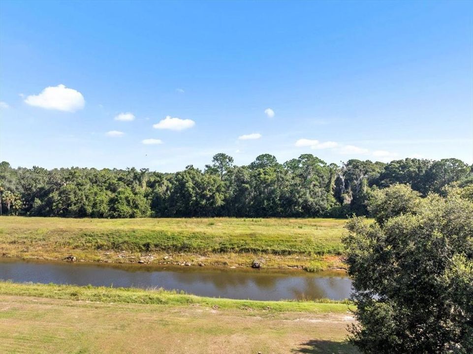 For Sale: $350,000 (2 beds, 2 baths, 1752 Square Feet)