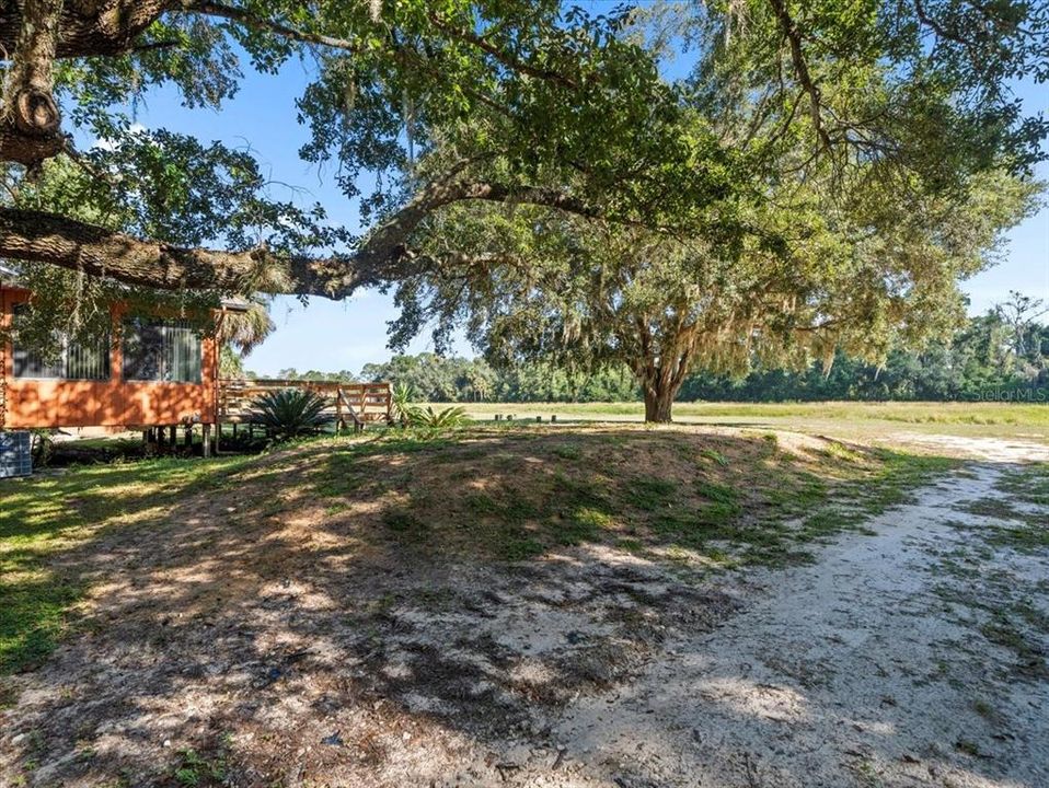 For Sale: $350,000 (2 beds, 2 baths, 1752 Square Feet)